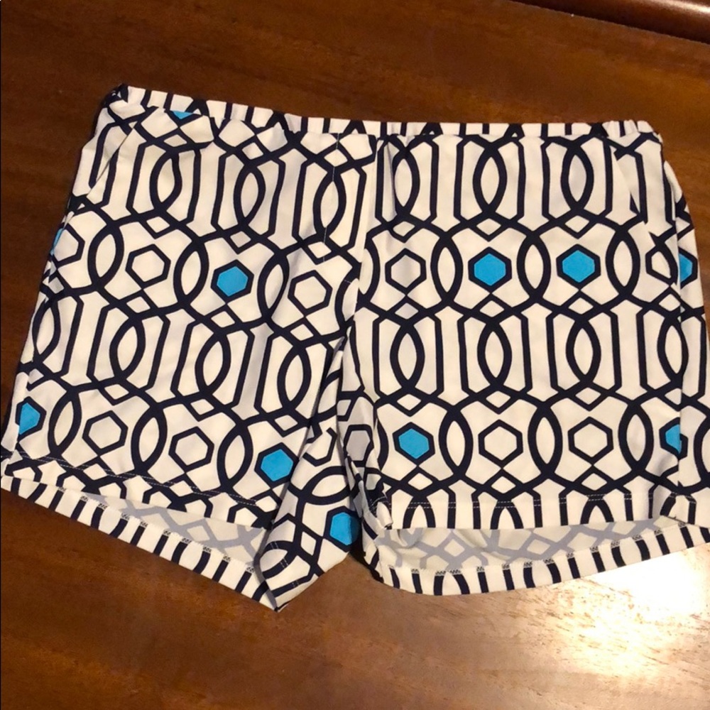 Super cute geometric shorts